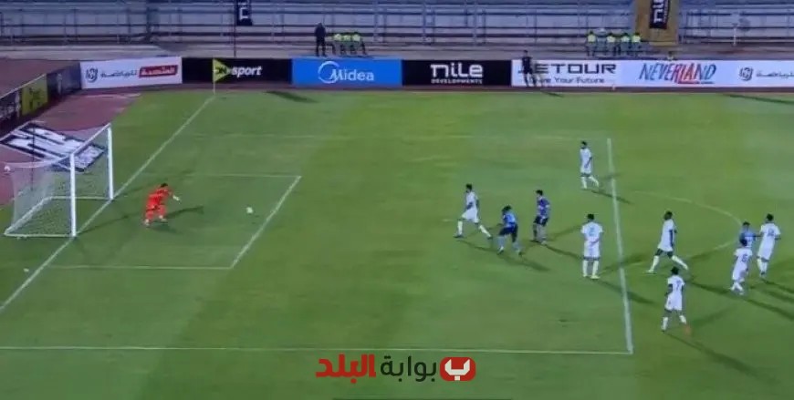 إيفرتون يفتح التسجيل لبيراميدز في الشوط الأول ضد المصري في الدوري الممتاز فيديو