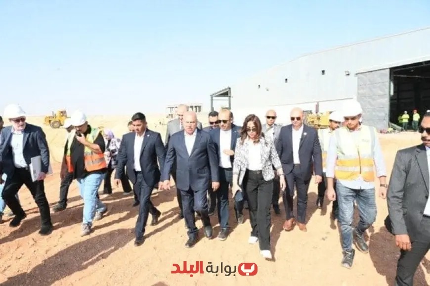تفقد وزير الصناعة والبيئة المجمع المتكامل لإدارة المخلفات بالعاشر من رمضان مع صور حصرية