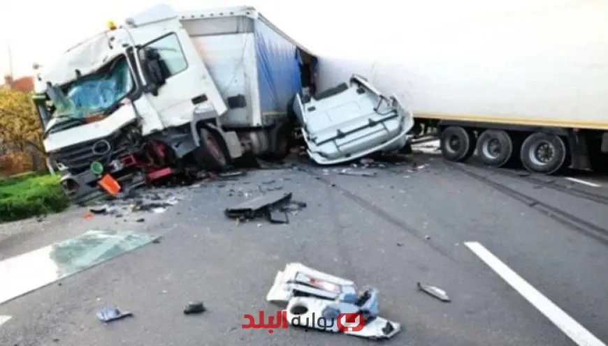 مصرع وإصابة 51 شخصاً في حادث تصادم مروع بين شاحنة وجرار في ولاية أوتار براديش الهندية
