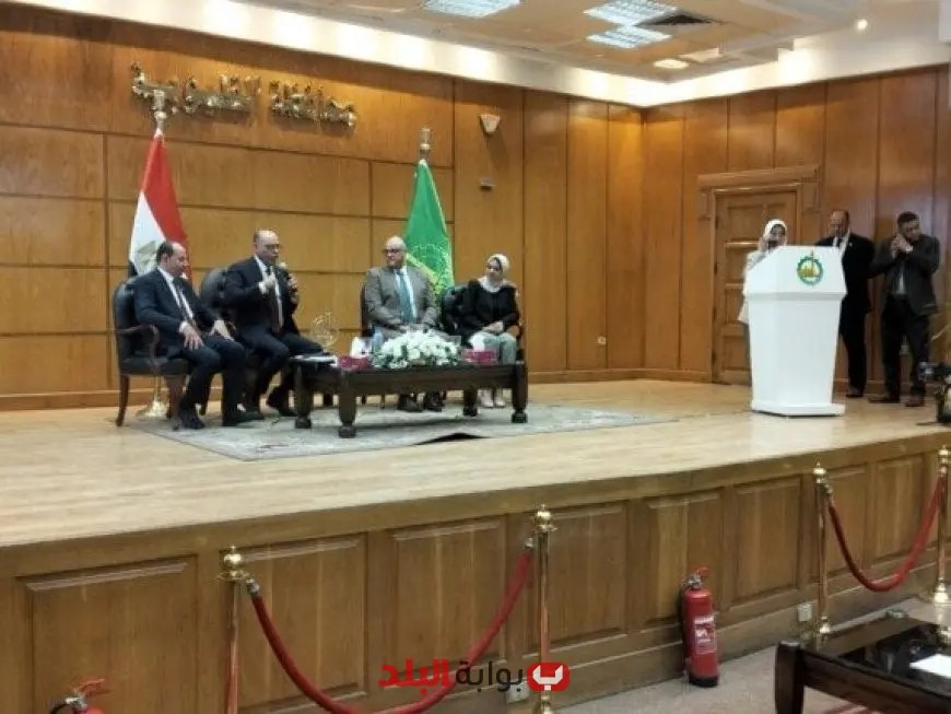 وزير العمل يعلن تفاصيل قانون العمل الجديد لضمان توازن فعّال بين المستثمرين والعمال