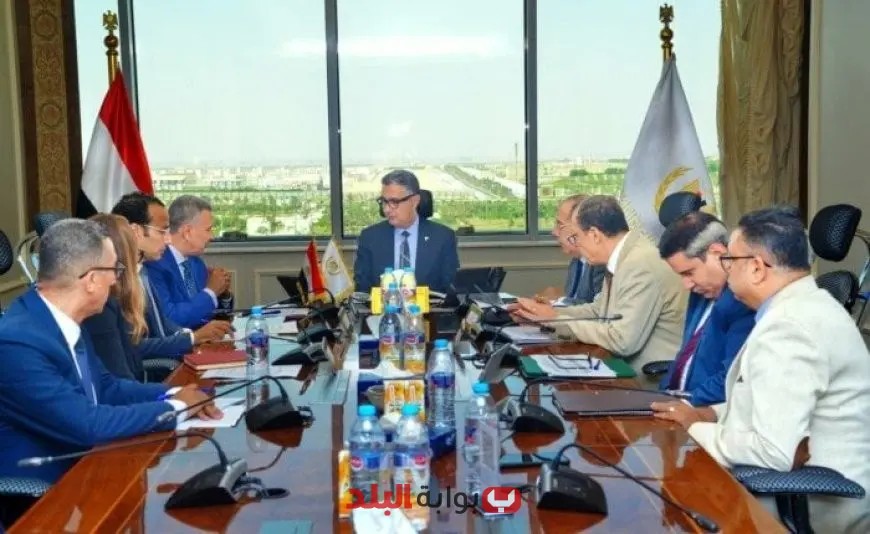 وزير التموين يشرف على تحديث وتطوير خطوط إنتاج مصانع شركة السكر لتحسين الكفاءة والجودة