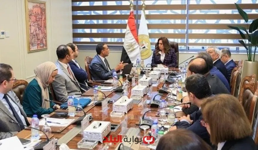 وزيرة التنمية المحلية تناقش مع وفد برنامج الهابيتات تعزيز دعم محمية الفرافرة