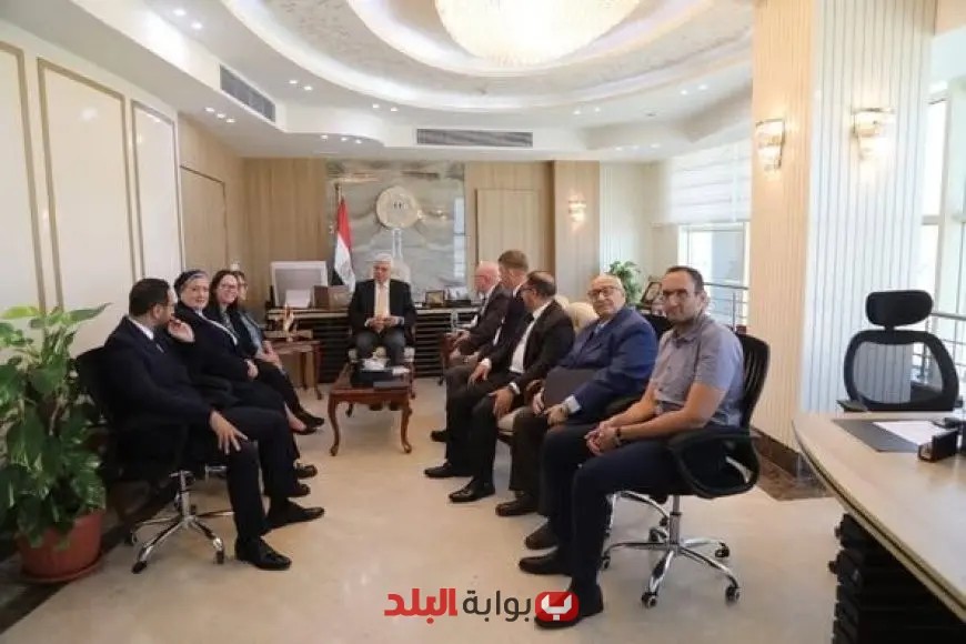وزير التعليم العالي يناقش تعزيز التعاون مع جامعتي أدنبرة نابيير وكوين مارجريت