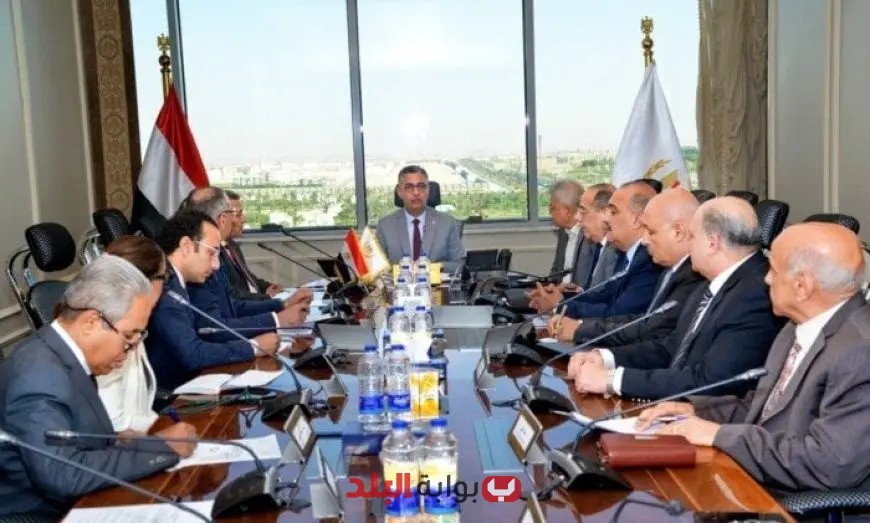 وزير التموين يعلن خطة لرفع حجم الضخ اليومي من السلع الغذائية بالمجمعات الاستهلاكية