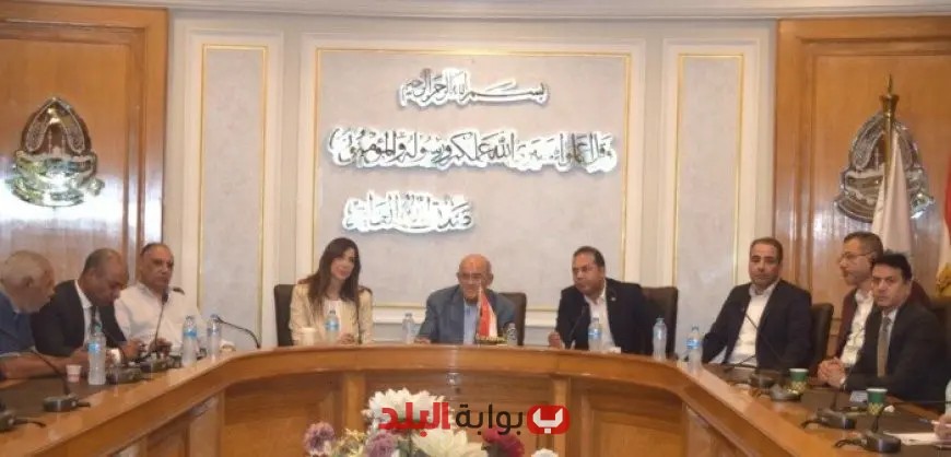 غرفة القاهرة تعزز جهودها لتنظيم معرض أهلًا مدارس في مدينة نصر