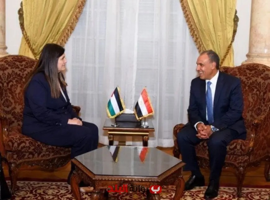 وزير الخارجية يجتمع مع نظيرته الفلسطينية لبحث سبل إنهاء العدوان الإسرائيلي وإعادة بناء غزة