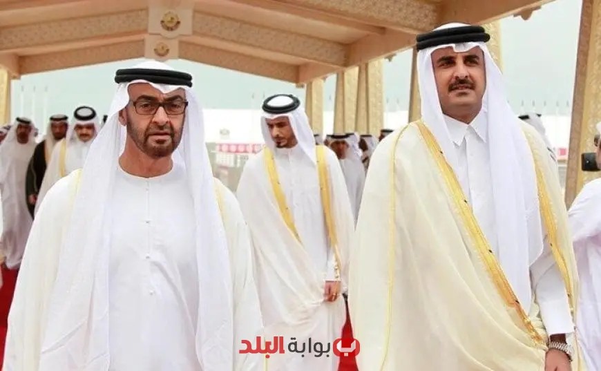 أمير قطر يرحب برئيس الإمارات لدى وصوله إلى الدوحة