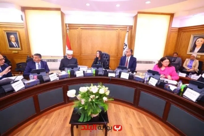 وزيرة التضامن تتولى رئاسة اجتماع مجلس إدارة بنك ناصر الاجتماعي بعد إعادة تشكيله