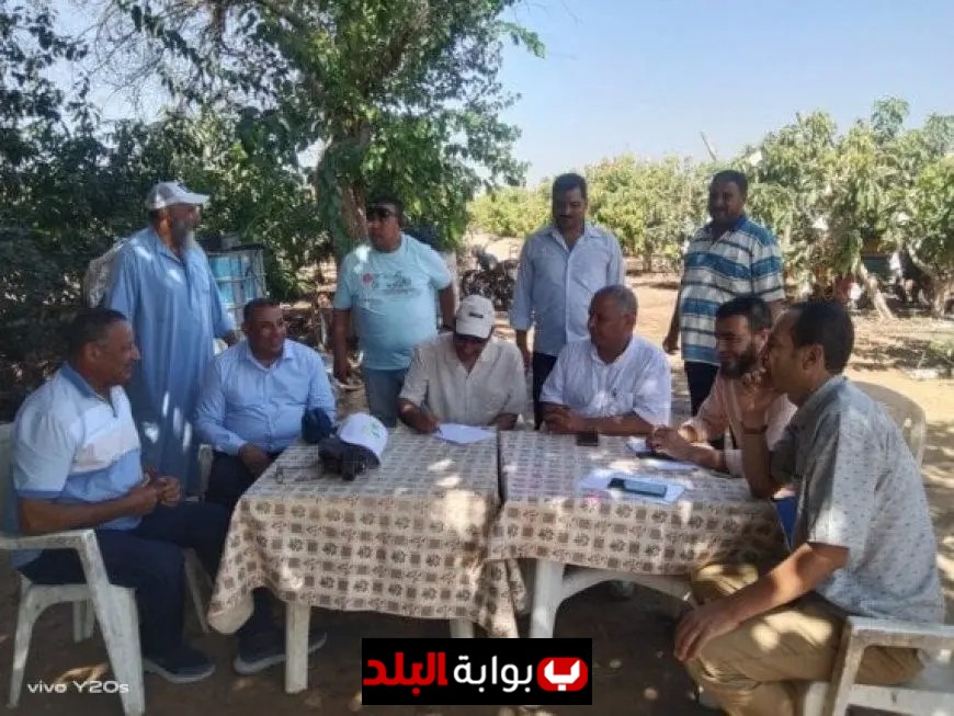 رئيس استصلاح الأراضي يقوم بجولة تفقدية في جمعيات ومزارع قرى النوبارية للإطلاع على سير العمل