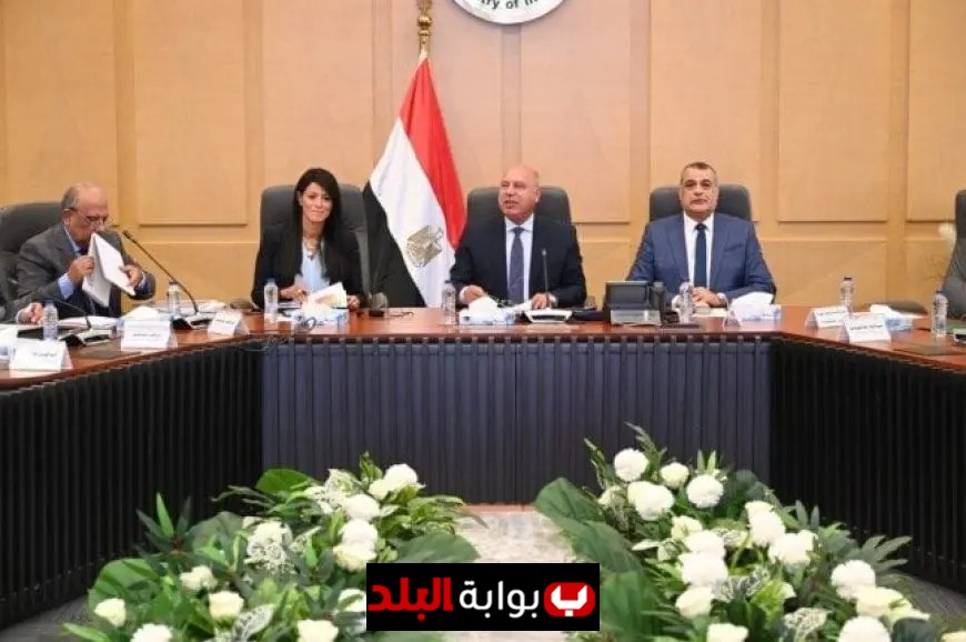كامل الوزير يقود الاجتماع الثلاثين للمجموعة الوزارية لتطوير الصناعة والاقتصاد