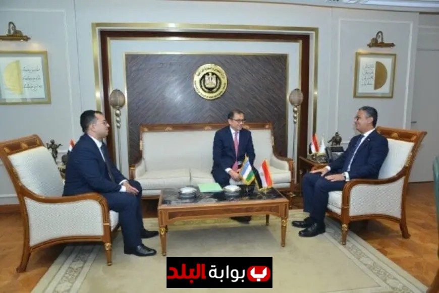 وزير التموين يناقش مع سفير أوزبكستان تعزيز التعاون التجاري الداخلي