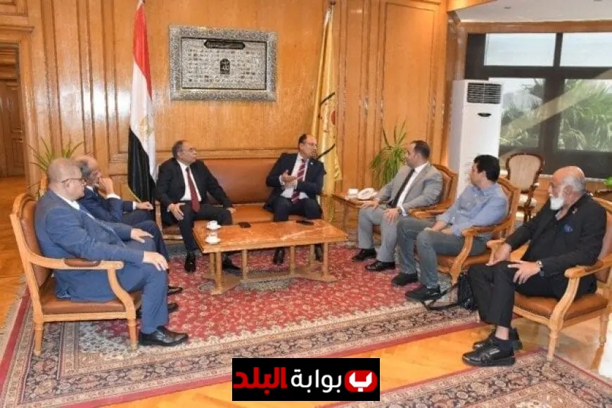 رئيس جامعة حلوان يراقب تقدم مشروعات الإنشاءات ويتفقد Fortschritt العمل بالمجمع الطبي