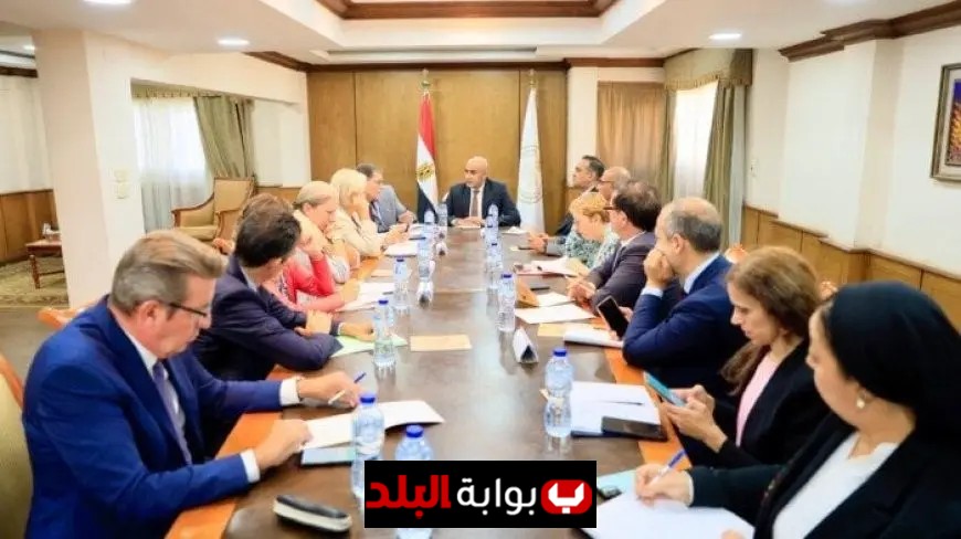 وزير التعليم يعلن عن خطة لإنشاء 100 مدرسة مصرية فرنسية لتعزيز التعليم