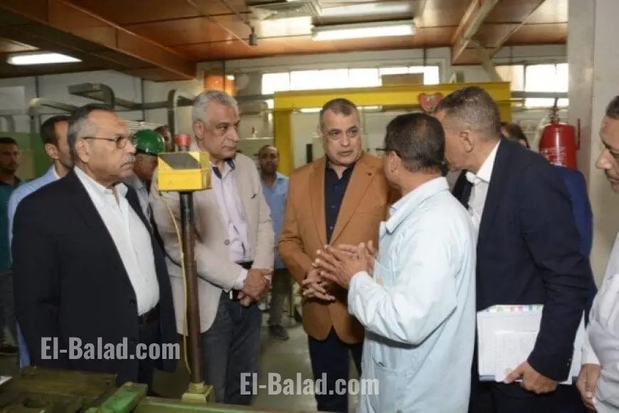 ولأول مرة في مصر وزير الإنتاج الحربي يزور مراحل تصنيع واختبار الطلمبات الغاطسة
