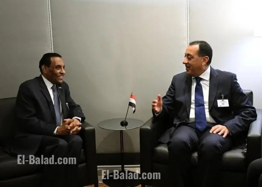 رئيس الوزراء يجتمع مع نظيره السوداني في مقر الأمم المتحدة بنيويورك لتعزيز العلاقات الثنائية