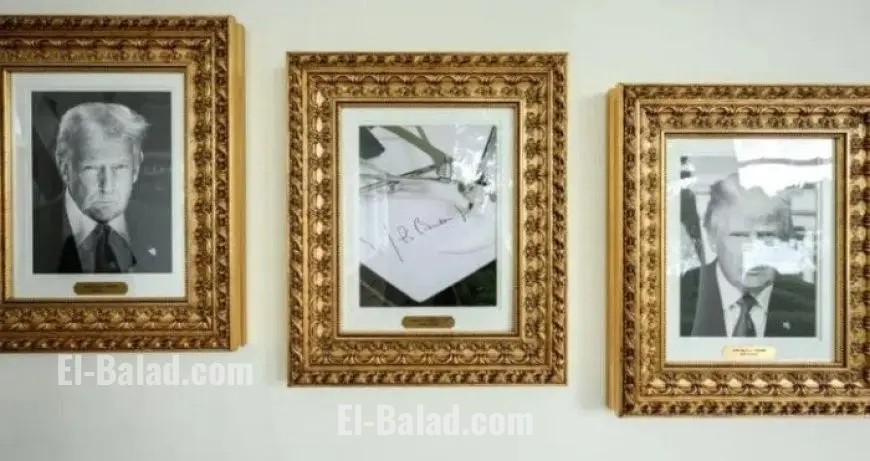ترامب يستبدل صورة بايدن بتوقيعه الفريد في ممشى المشاهير الرئاسي بالقلم الآلي