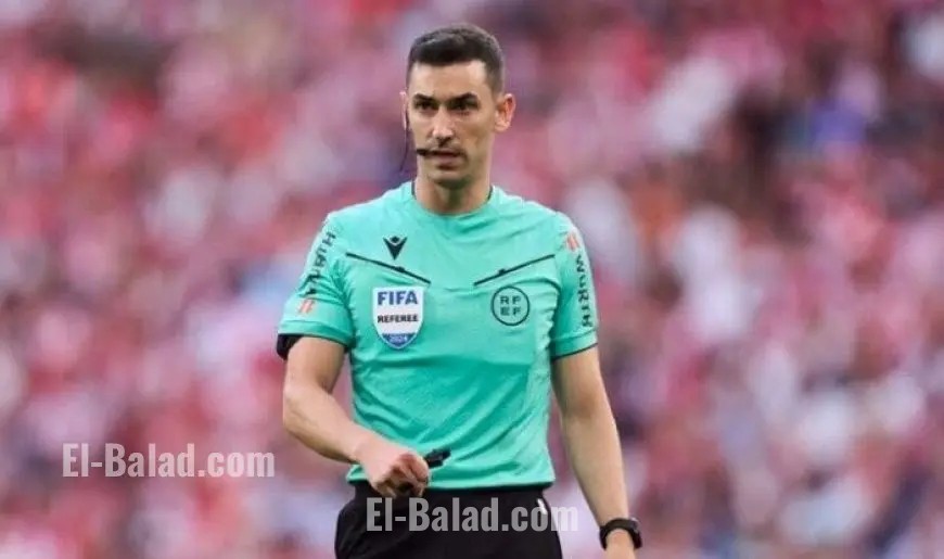 أليخاندرو مونيز يحكم قمة الأهلي والزمالك في الدوري الممتاز المصري