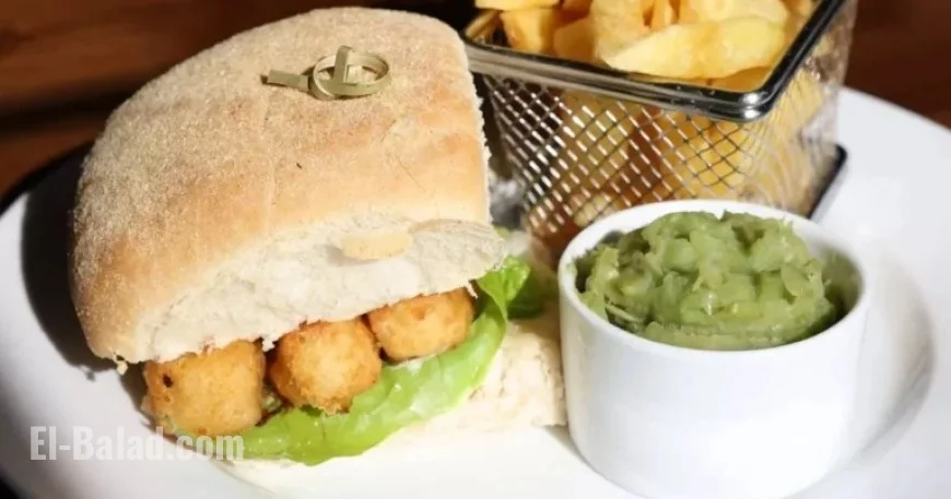 “Discover the Highlight of My Experience at Greggs’ New Pub”
