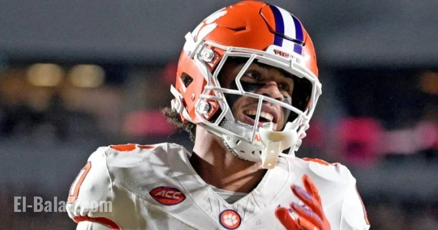 Clemson’s Antonio Williams Signs NIL Deal with Nike