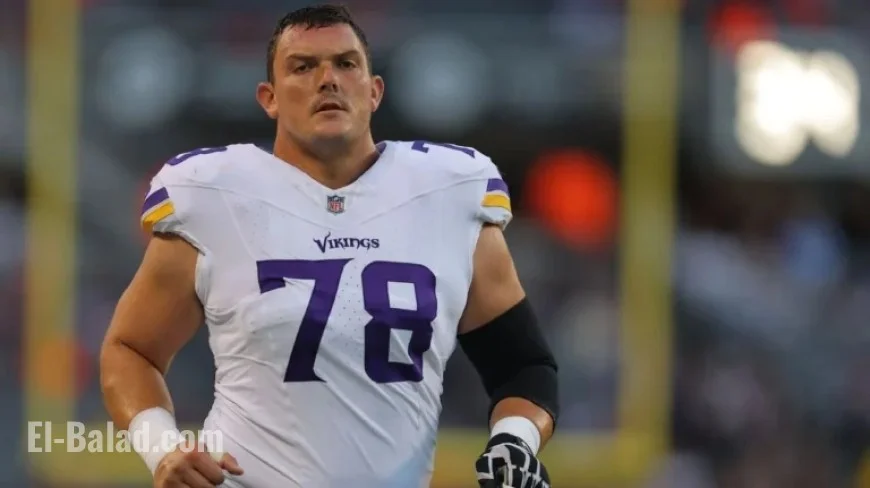 Vikings’ Ryan Kelly Placed on IR After Second Concussion This Season