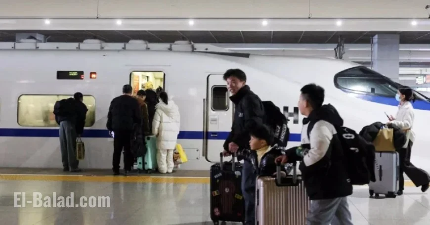 China Railway Travel Sets Record on First National Holiday Day