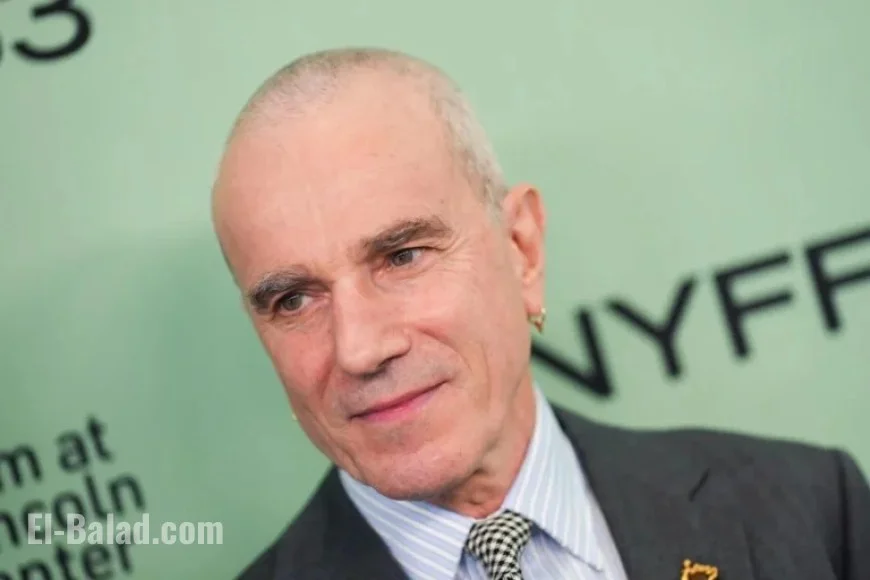 Daniel Day-Lewis Criticizes Method Actors for “Lunatic” Behavior