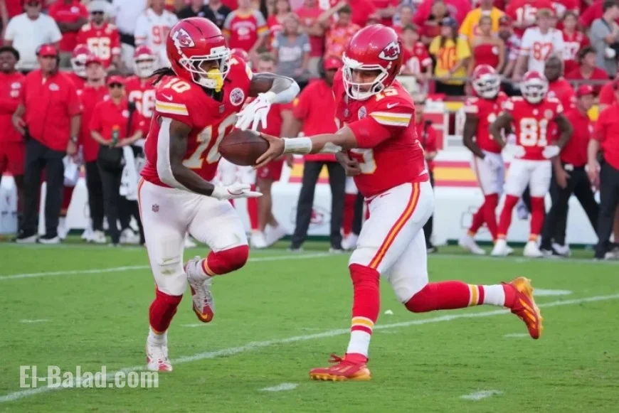 Isiah Pacheco or Kareem Hunt: Who Leads Chiefs’ RB Depth Chart?
