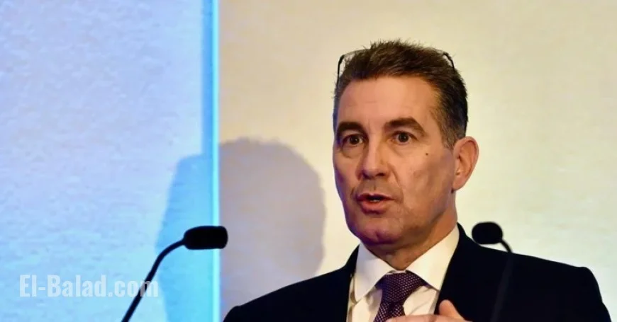SRA Mandates Firms to Inform Clients of Potential Exit Fees
