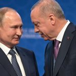 أكد بوتين لأردوغان استعداد روسيا لتزويد إفريقيا بكميات كبيرة من الحبوب والأسمدة مجانًا