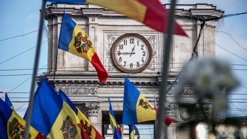 وزارة خارجية مولدوفا تعلن أن موظف السفارة الروسية شخص غير مرغوب فيه