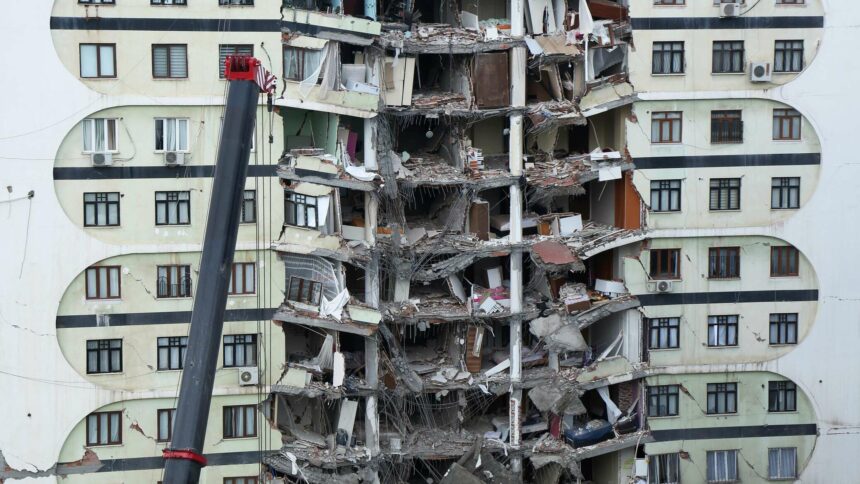 يقدر البنك الدولي خسائر تركيا نتيجة الزلزال المدمر بأكثر من 34 مليار دولار.