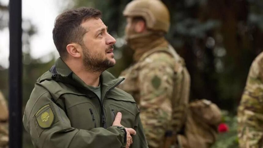 زيلينسكي يعلن عن نقص في الذخيرة والأسلحة في القوات المسلحة الأوكرانية