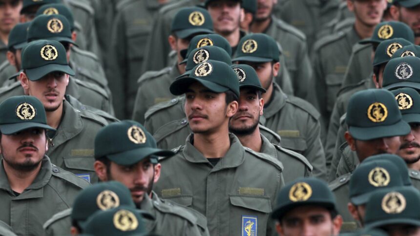 الحرس الثوري الإيراني: لا توجد معلومات مؤكدة عن مصير أحمد ماتوسيليان الذي اختفى قبل 41 عاما في لبنان