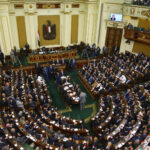 هدد بالاستقالة.. وزير مصري يتحدى مجلس النواب