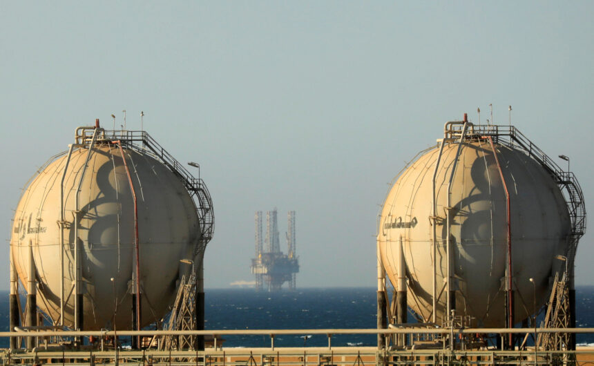 تراجع صادرات مصر من الغاز وإسرائيل تكثف تصديرها للقاهرة