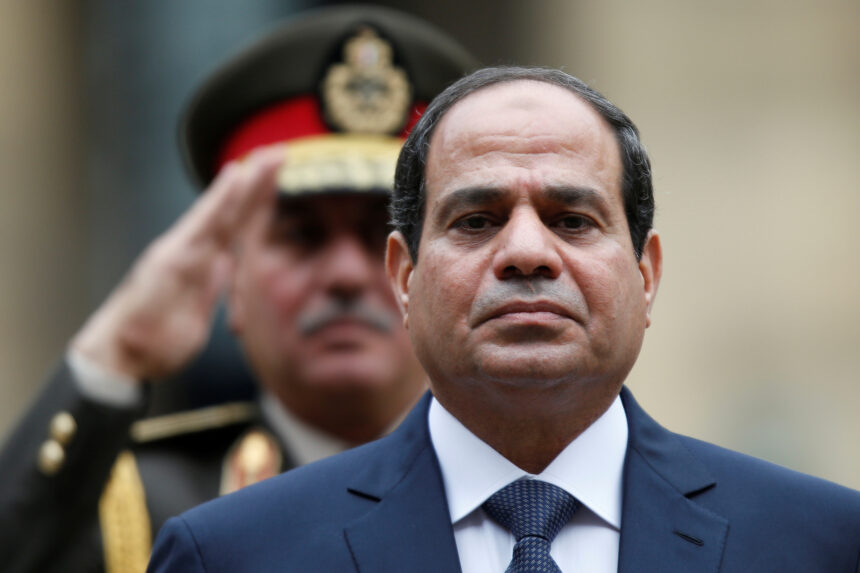 انتشار لافتات في مصر تدعم السيسي لرئاسة مصر لفترة ثانية