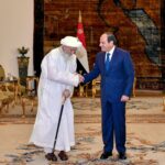 "علاقة قوية منذ 2014."  السيسي يمنح سلطاناً هندياً أعلى وسام في مصر