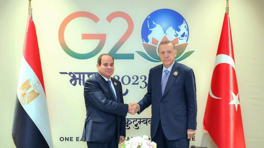 أول لقاء رسمي بين أردوغان والسيسي في قمة مجموعة العشرين بعد عقد من التباعد