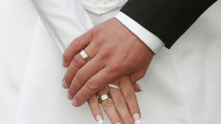 نقيب المأذونين يصدر تصريحات صادمة لسيدات مصر حول تعدد الزواج