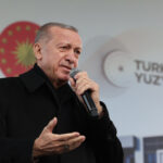 مراسلنا: وزير الخارجية التركي يمثل تركيا رسميا بقمة السلام في مصر ولا صحة لمشاركة أردوغان