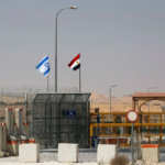التلفزيون الإسرائيلي: مصر هددت تل أبيب بالحدّ من العلاقات الدبلوماسية
