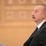 اتهم الرئيس الأذربيجاني فرنسا بـ "تمهيد الطريق" للحرب في القوقاز