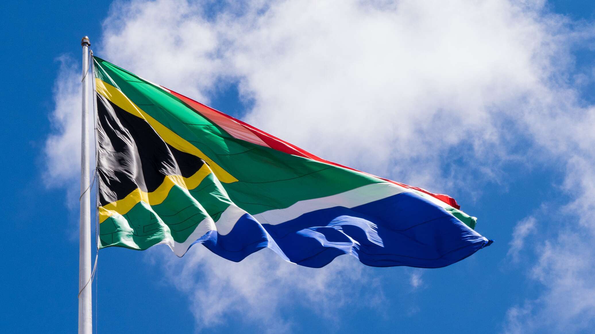 برلمان جنوب أفريقيا يصوت بالإجماع لصالح إغلاق السفارة الإسرائيلية